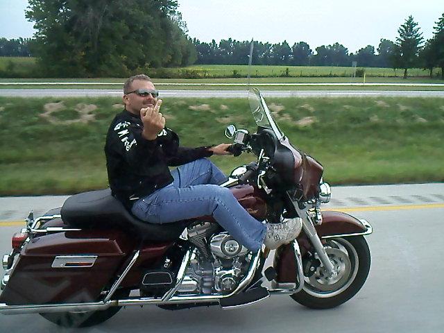 harley-rider-shooting-the-finger-over-epa-fines