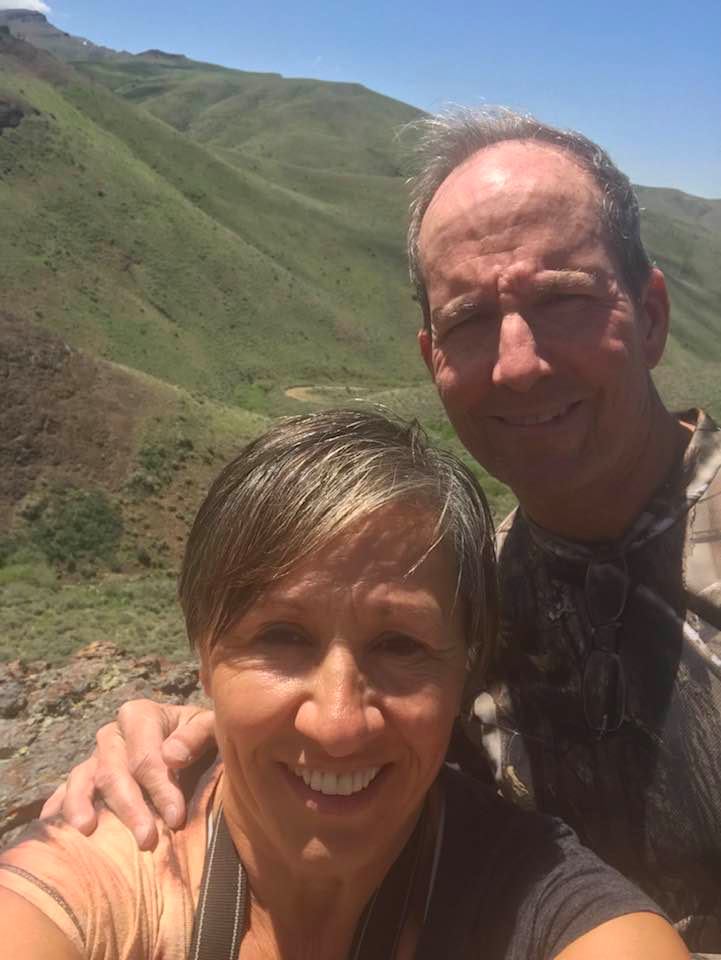 This image has an empty alt attribute; its file name is rv-canyon-boondocking-me-and-mom-selfee.jpg